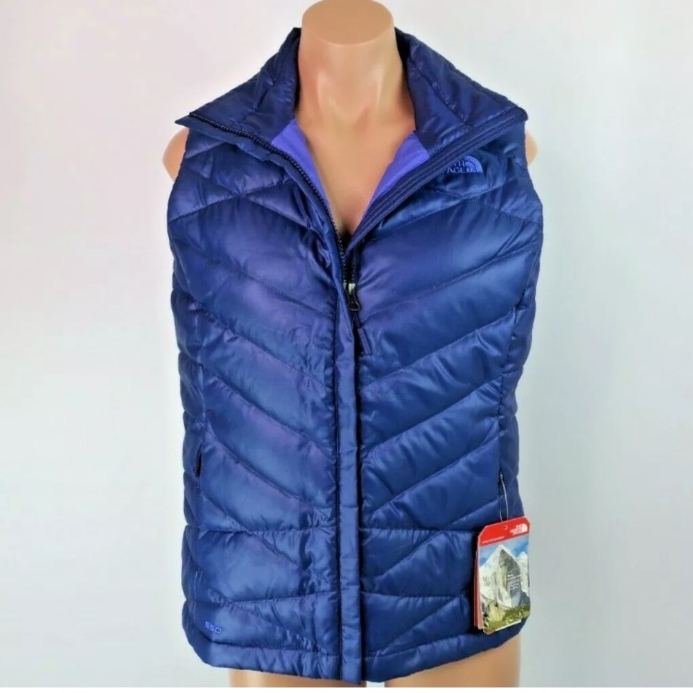 The north face Aconcagua Down Vest Garnet Purple